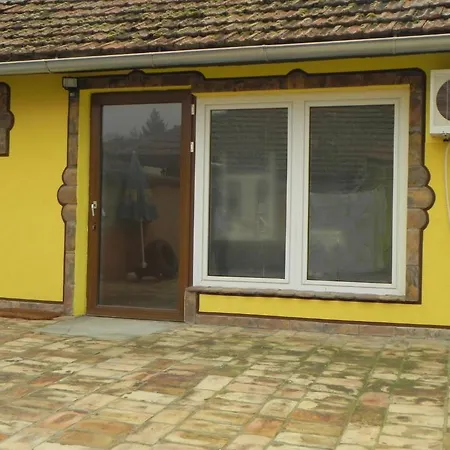 Guest Azucki Novi Bečej